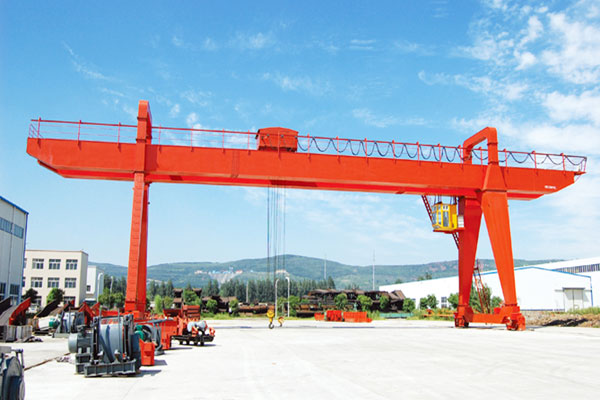 Double-main-beam hook gantry crane